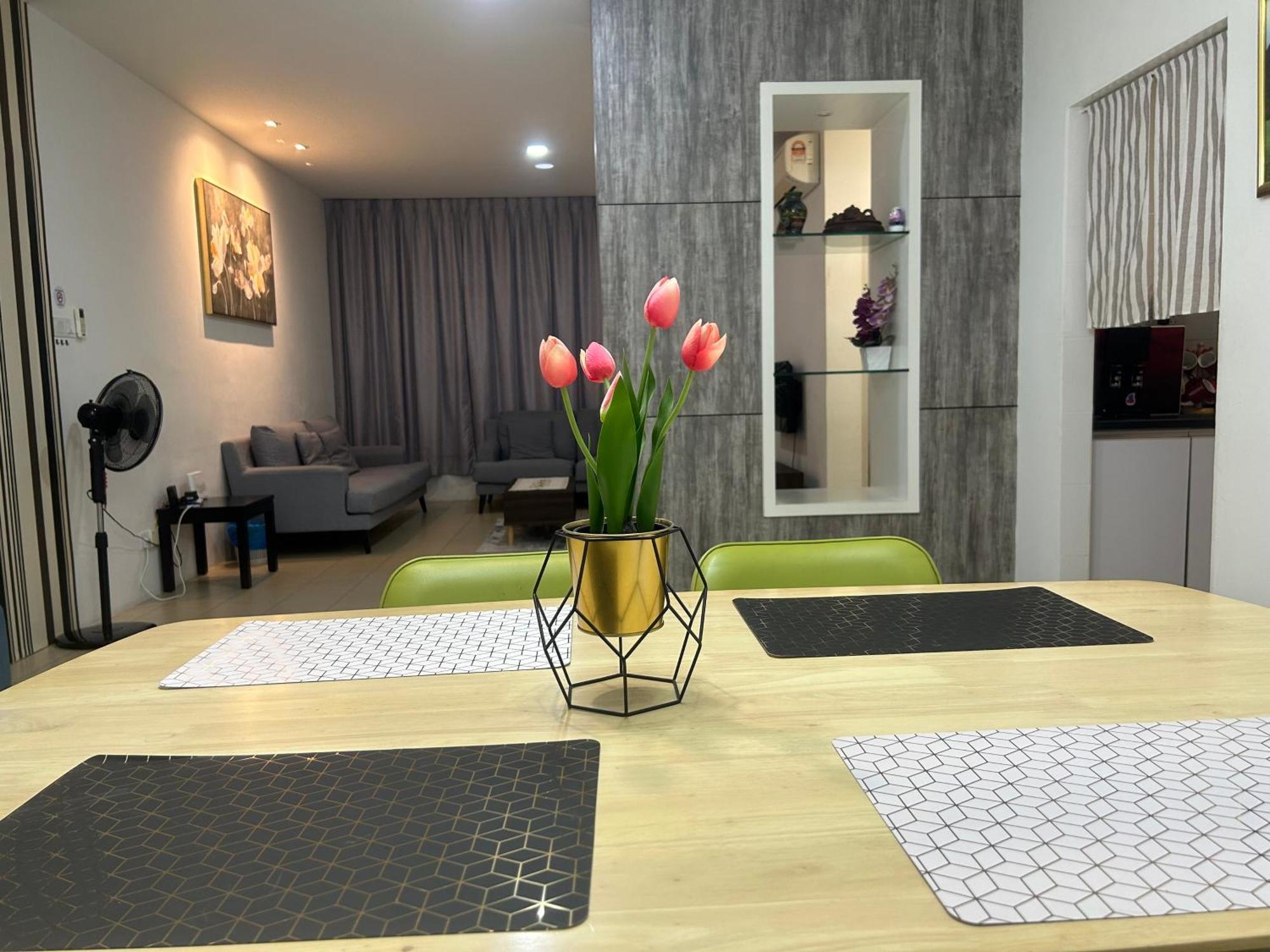Roxy Apartment กูชิง ภายนอก รูปภาพ
