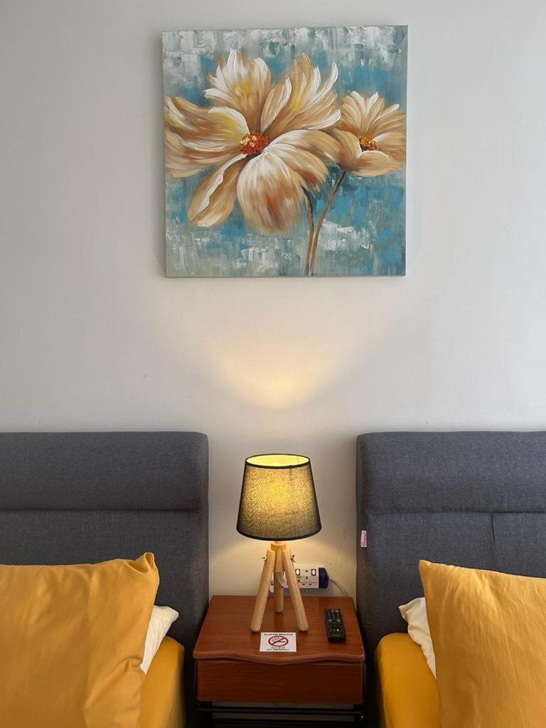 Roxy Apartment กูชิง ภายนอก รูปภาพ